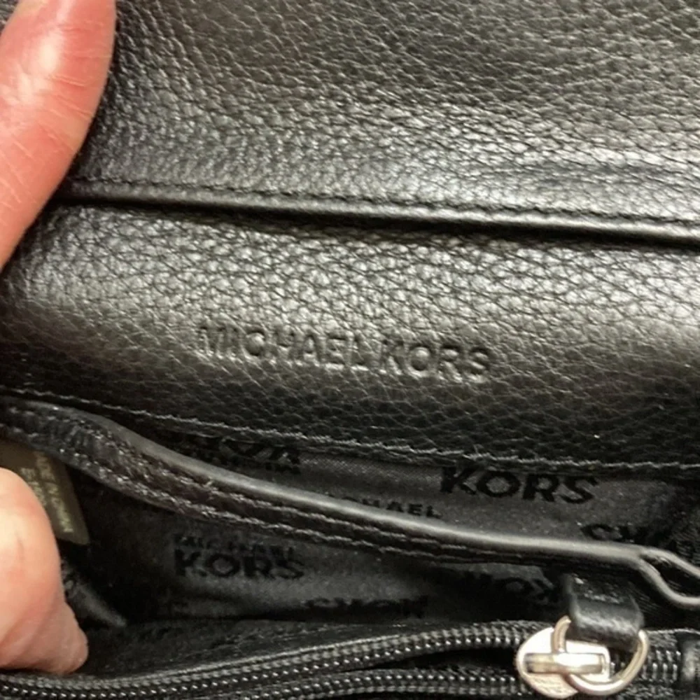 Michael kors black leather mini wallet